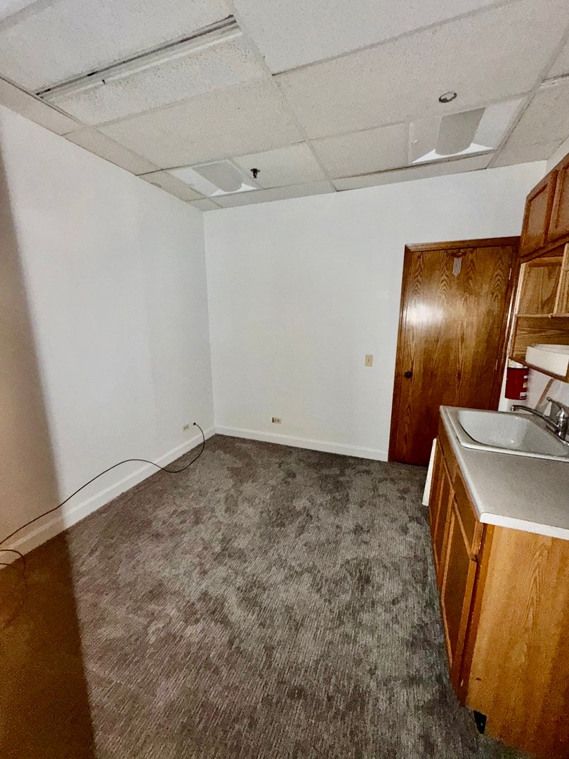 64 ORLAND SQUARE Drive, #110, Orland Park, IL 60462
