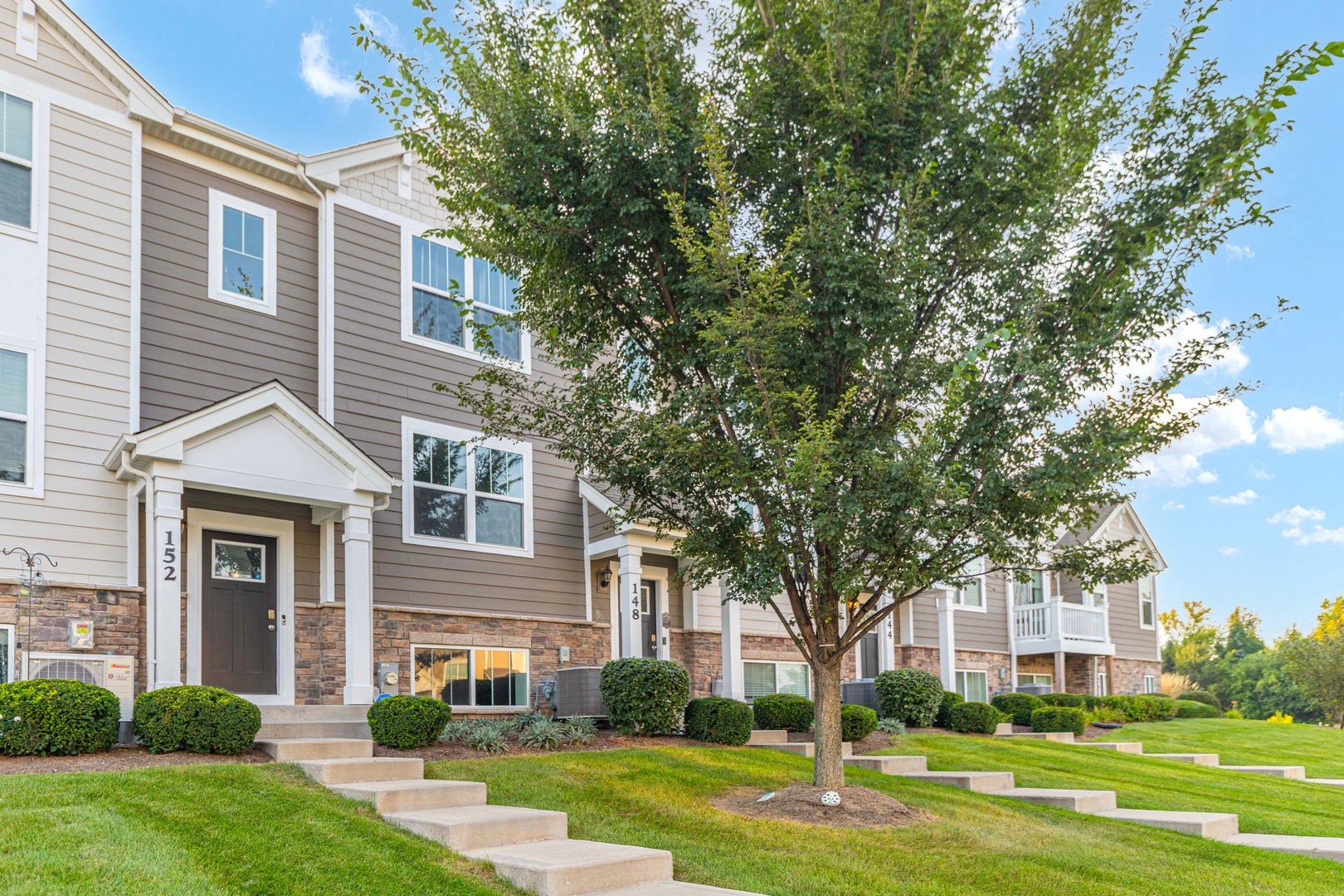 152 Goldenrod Drive, Elgin, IL 60124 152 Goldenrod Drive, Elgin, IL 60124