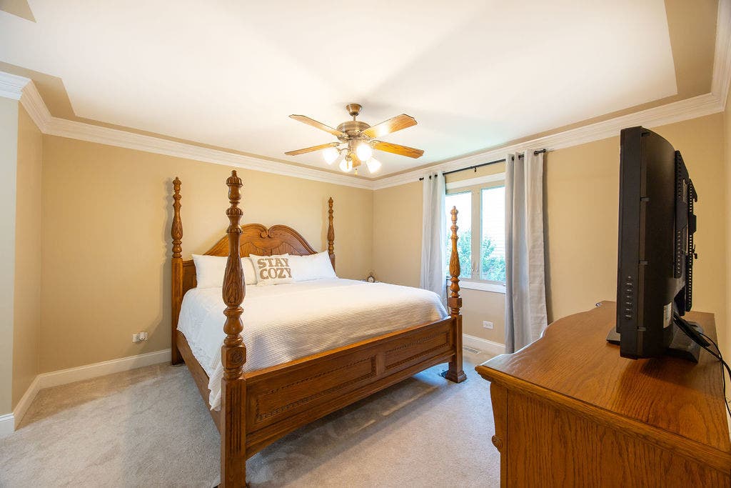 17207 Valley Drive, Tinley Park, IL 60487 17207 Valley Drive, Tinley Park, IL 60487