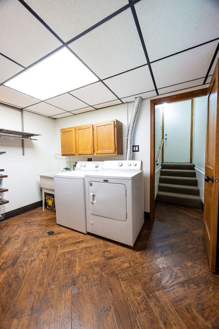 17207 Valley Drive, Tinley Park, IL 60487 17207 Valley Drive, Tinley Park, IL 60487