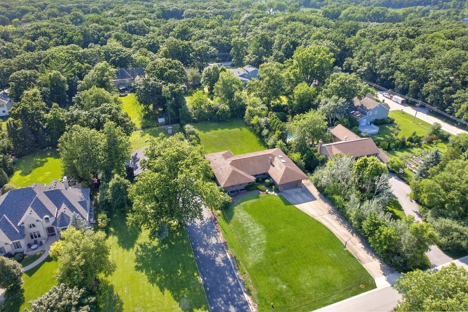 3620 Douglas Road, Downers Grove, IL 60515 3620 Douglas Road, Downers Grove, IL 60515