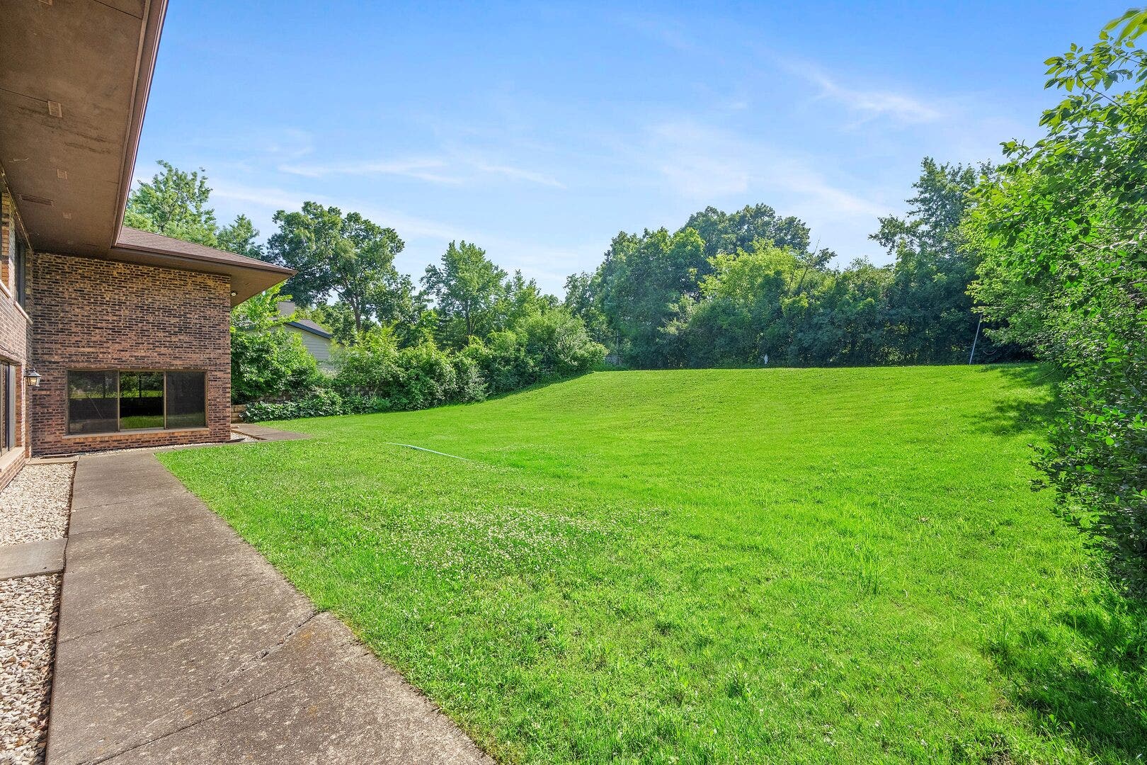 3620 Douglas Road, Downers Grove, IL 60515 3620 Douglas Road, Downers Grove, IL 60515