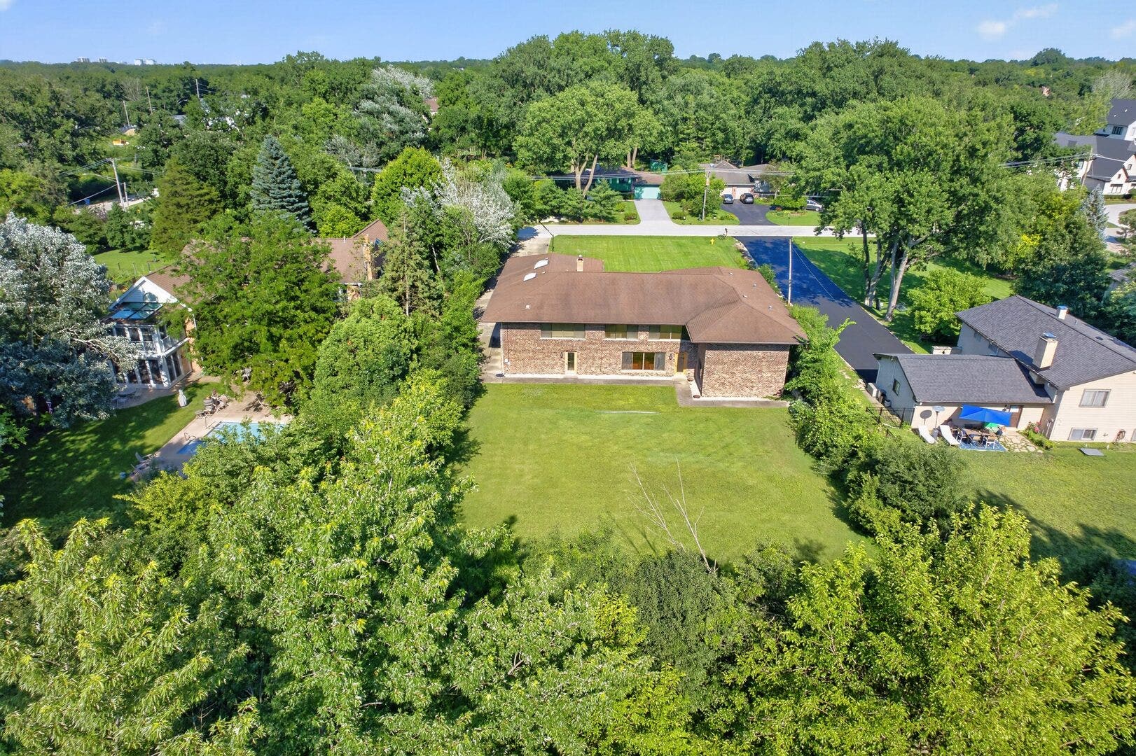 3620 Douglas Road, Downers Grove, IL 60515 3620 Douglas Road, Downers Grove, IL 60515