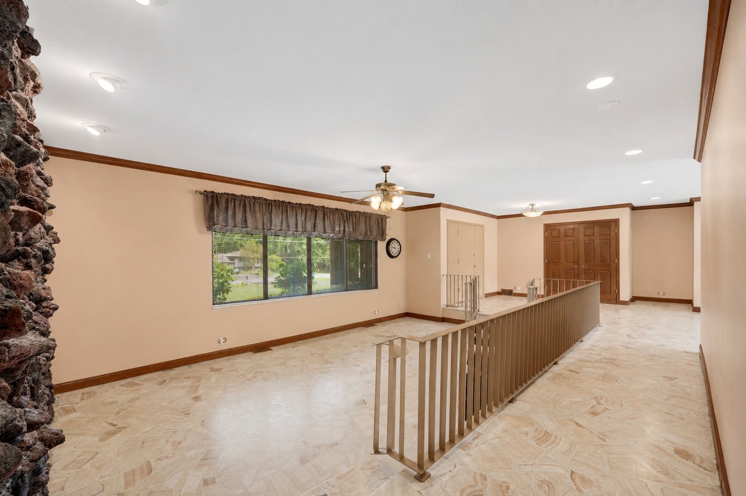 3620 Douglas Road, Downers Grove, IL 60515 3620 Douglas Road, Downers Grove, IL 60515
