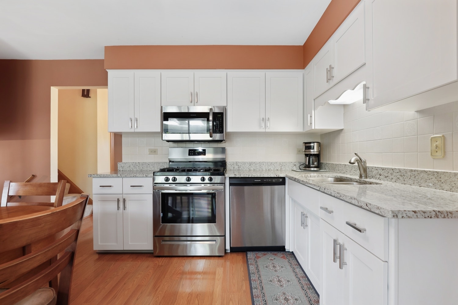 8840 Terry Drive, Orland Park, IL 60462 8840 Terry Drive, Orland Park, IL 60462