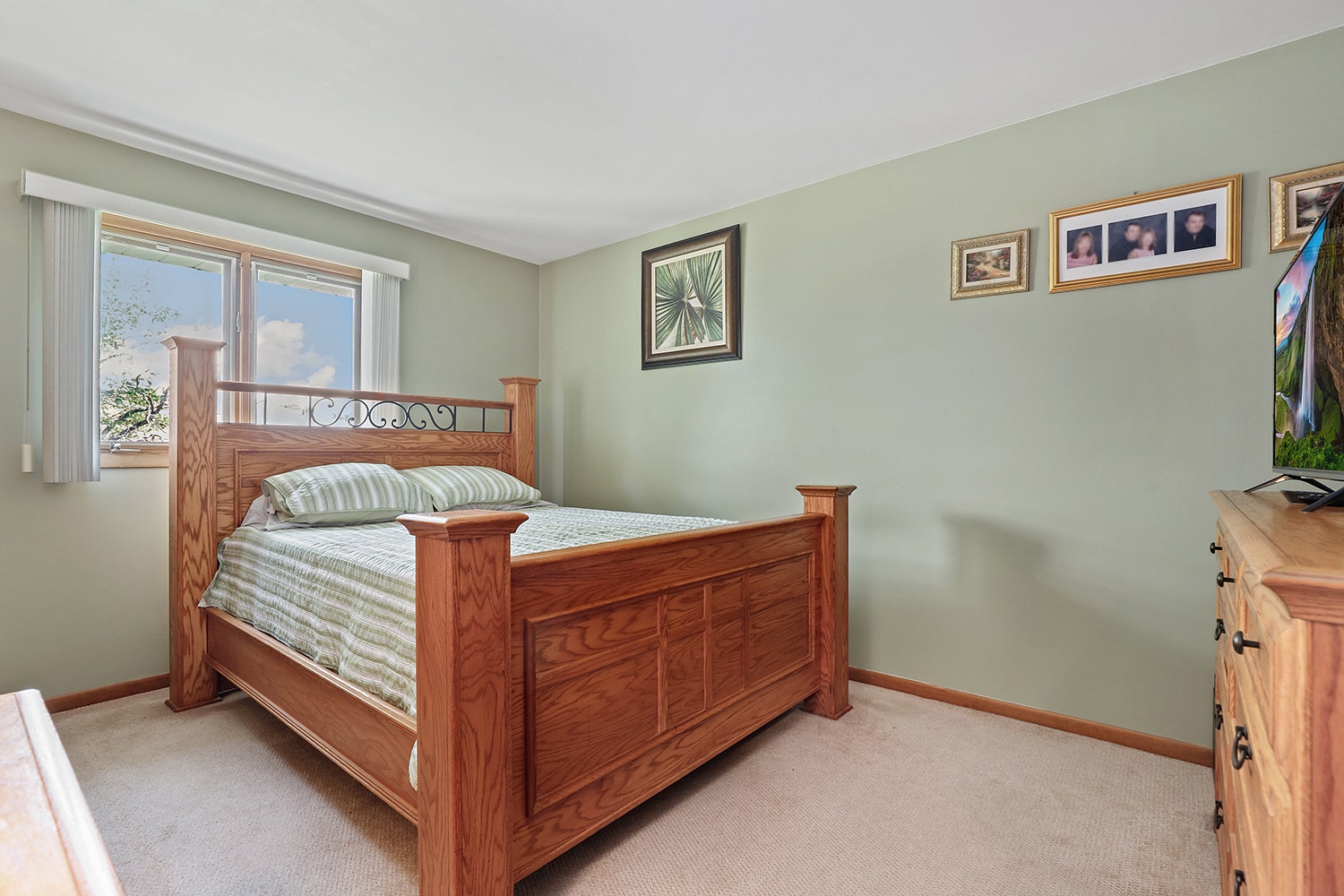 8840 Terry Drive, Orland Park, IL 60462 8840 Terry Drive, Orland Park, IL 60462