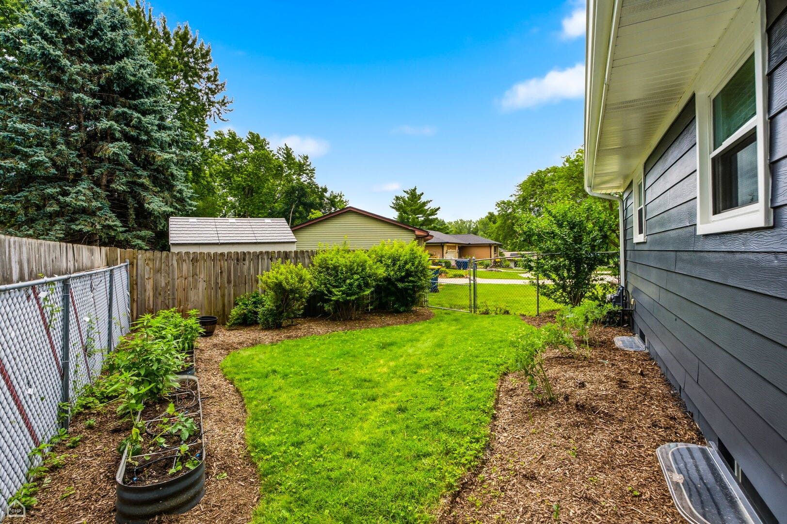 1978 N Fork Circle, Elgin, IL 60123 1978 N Fork Circle, Elgin, IL 60123