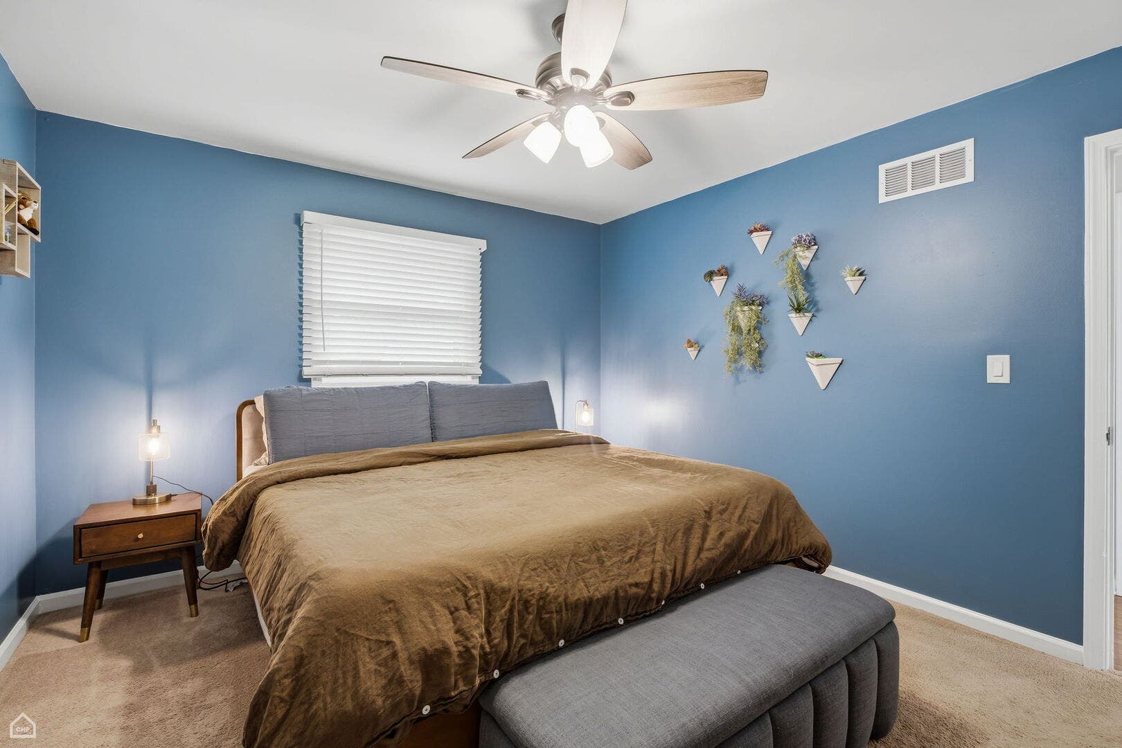 1978 N Fork Circle, Elgin, IL 60123 1978 N Fork Circle, Elgin, IL 60123