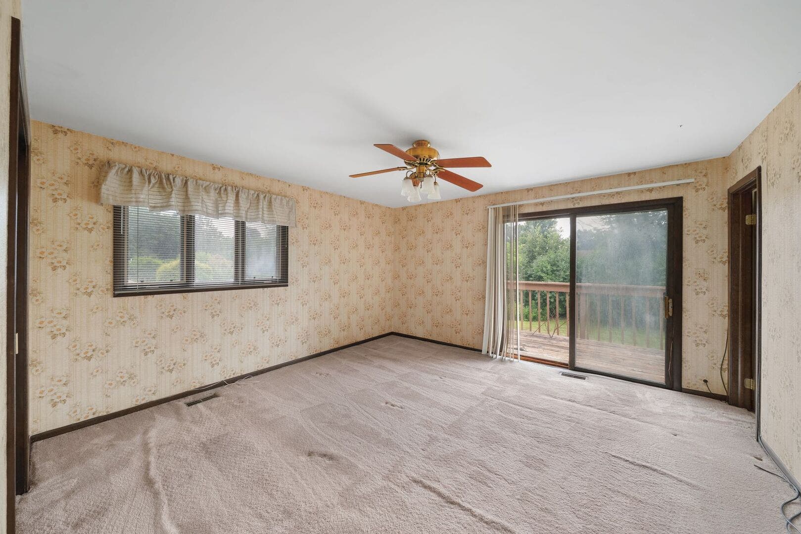 901 Claremont Drive, Downers Grove, IL 60516