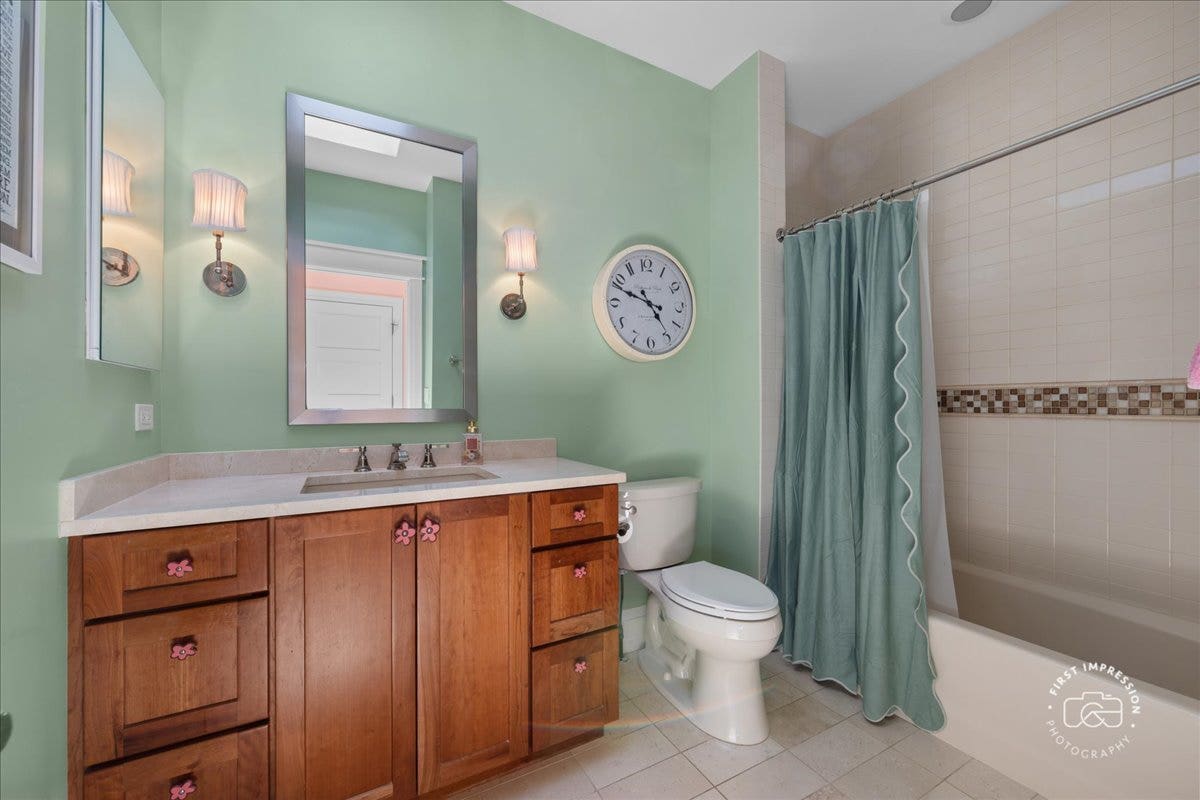 39W973 Crosscreek Lane, St. Charles, IL 60175 39W973 Crosscreek Lane, St. Charles, IL 60175