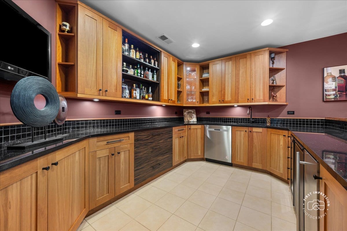 39W973 Crosscreek Lane, St. Charles, IL 60175 39W973 Crosscreek Lane, St. Charles, IL 60175