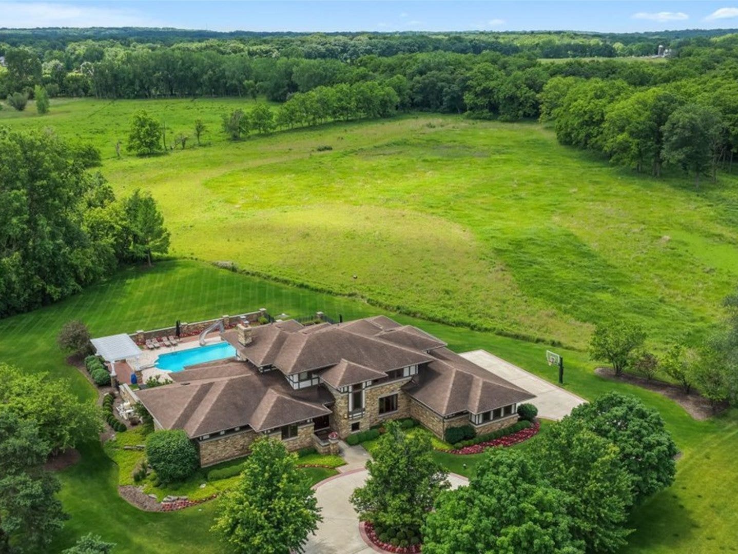 39W973 Crosscreek Lane, St. Charles, IL 60175 39W973 Crosscreek Lane, St. Charles, IL 60175