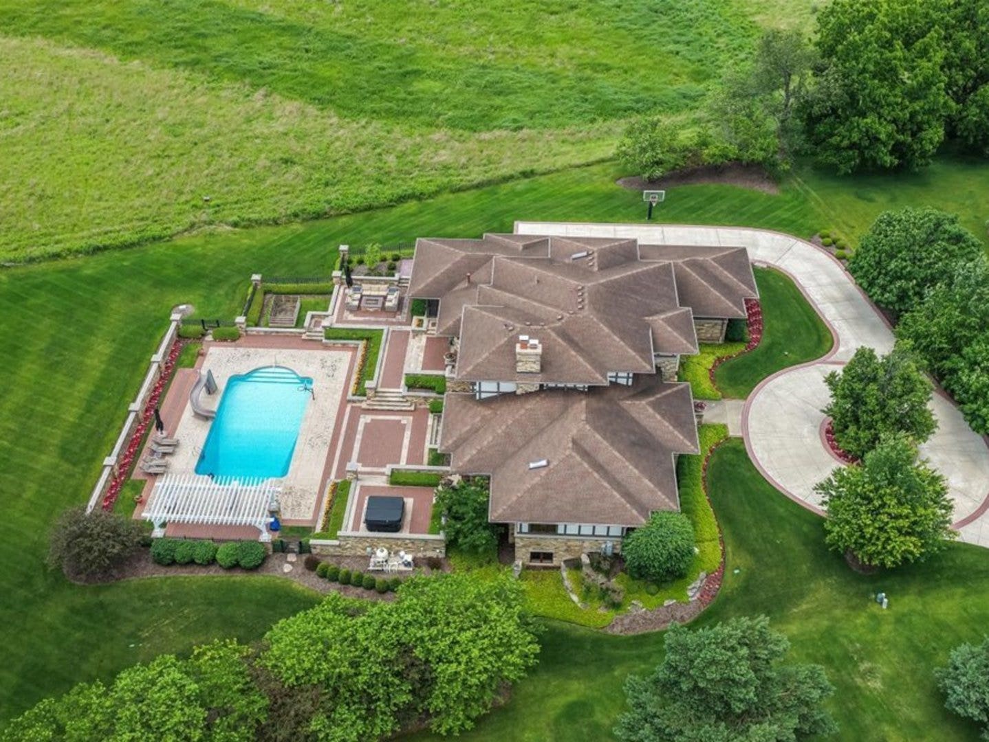 39W973 Crosscreek Lane, St. Charles, IL 60175 39W973 Crosscreek Lane, St. Charles, IL 60175