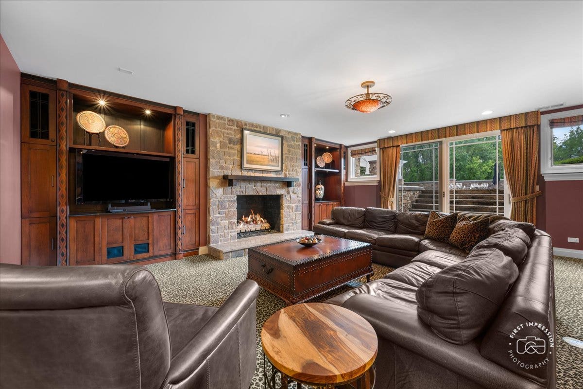 39W973 Crosscreek Lane, St. Charles, IL 60175 39W973 Crosscreek Lane, St. Charles, IL 60175