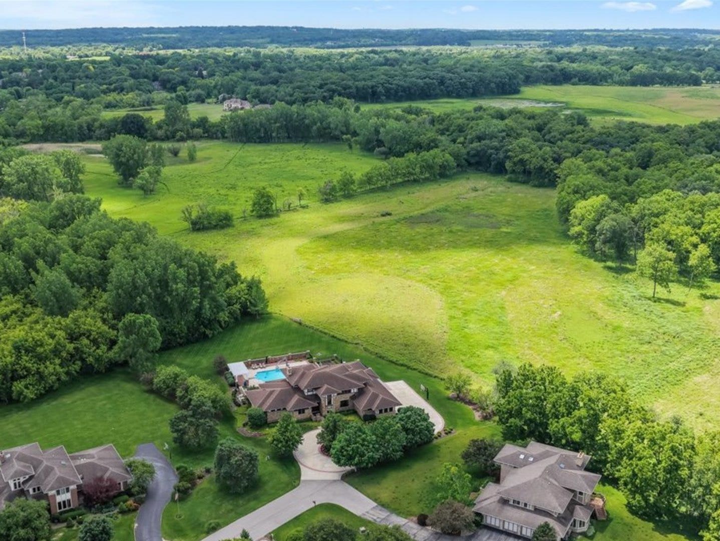 39W973 Crosscreek Lane, St. Charles, IL 60175 39W973 Crosscreek Lane, St. Charles, IL 60175