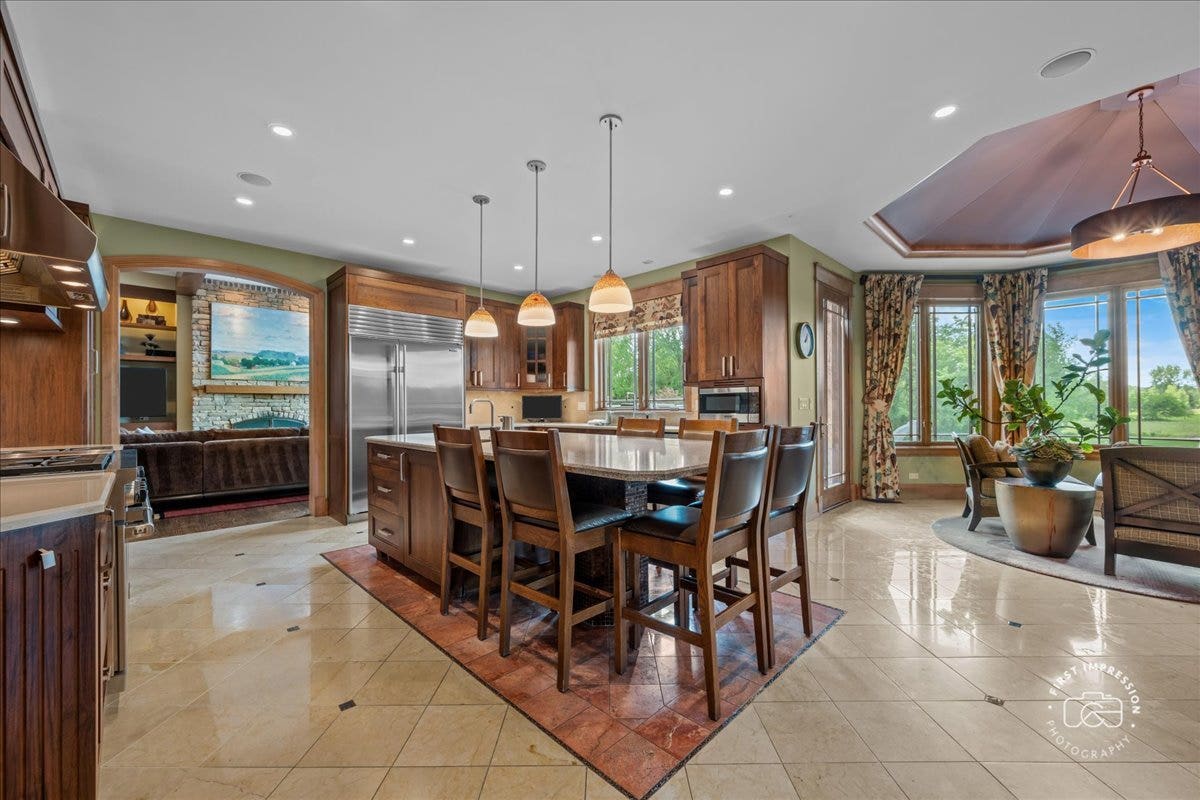 39W973 Crosscreek Lane, St. Charles, IL 60175 39W973 Crosscreek Lane, St. Charles, IL 60175