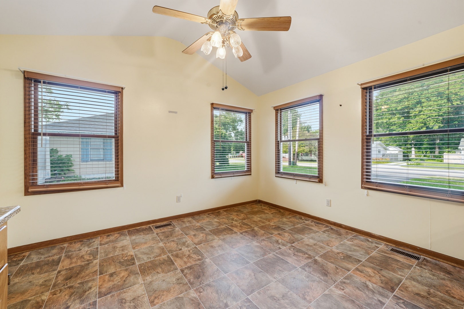 538 N School Street, Braidwood, IL 60408 538 N School Street, Braidwood, IL 60408