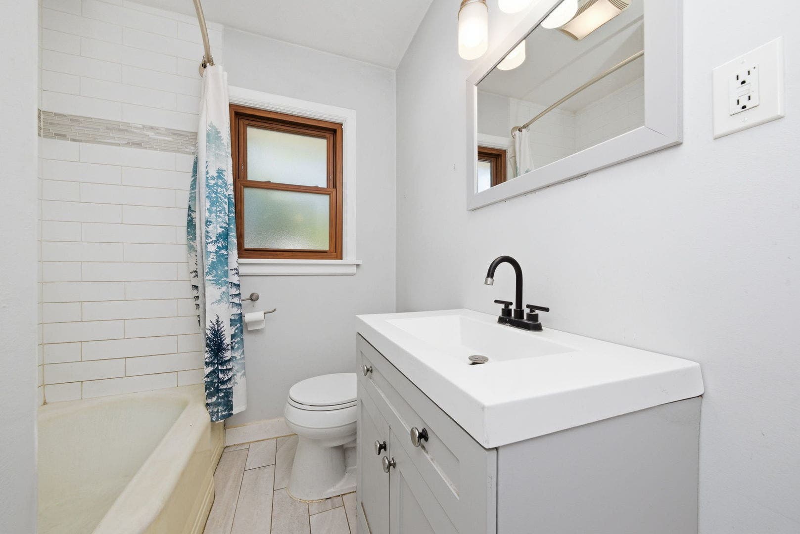 512 S Calumet Avenue, Aurora, IL 60506 512 S Calumet Avenue, Aurora, IL 60506