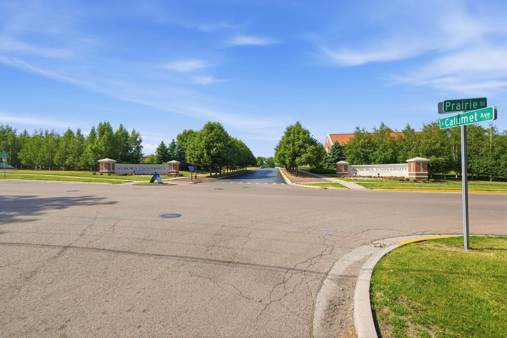 512 S Calumet Avenue, Aurora, IL 60506 512 S Calumet Avenue, Aurora, IL 60506