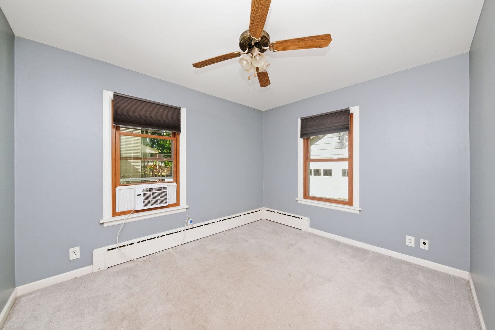 512 S Calumet Avenue, Aurora, IL 60506 512 S Calumet Avenue, Aurora, IL 60506