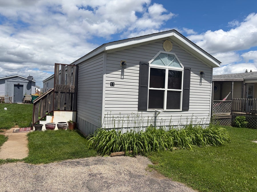 Property photo for 11 Beech Street, Minooka, IL
