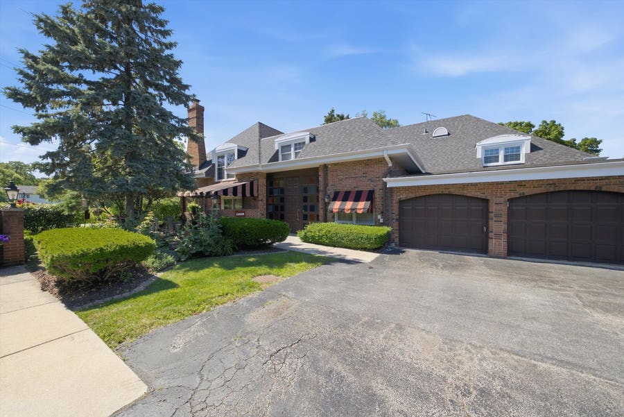 Property photo for 12610 S London Lane, #3, Palos Heights, IL