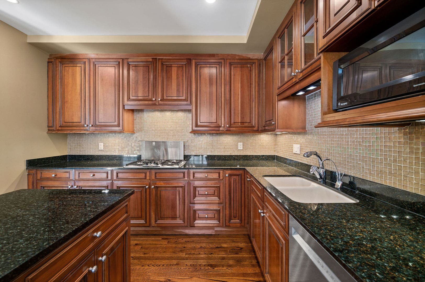 840 N LAKE SHORE Drive, #603, Chicago, IL 60611 Kitchen II