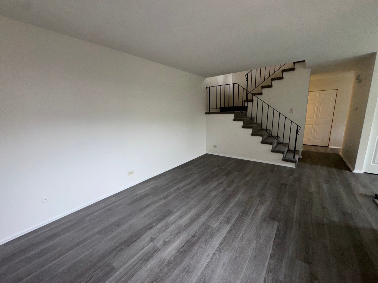 10G Fernwood Drive, #10G, Bolingbrook, IL 60440 10G Fernwood Drive, #10G, Bolingbrook, IL 60440