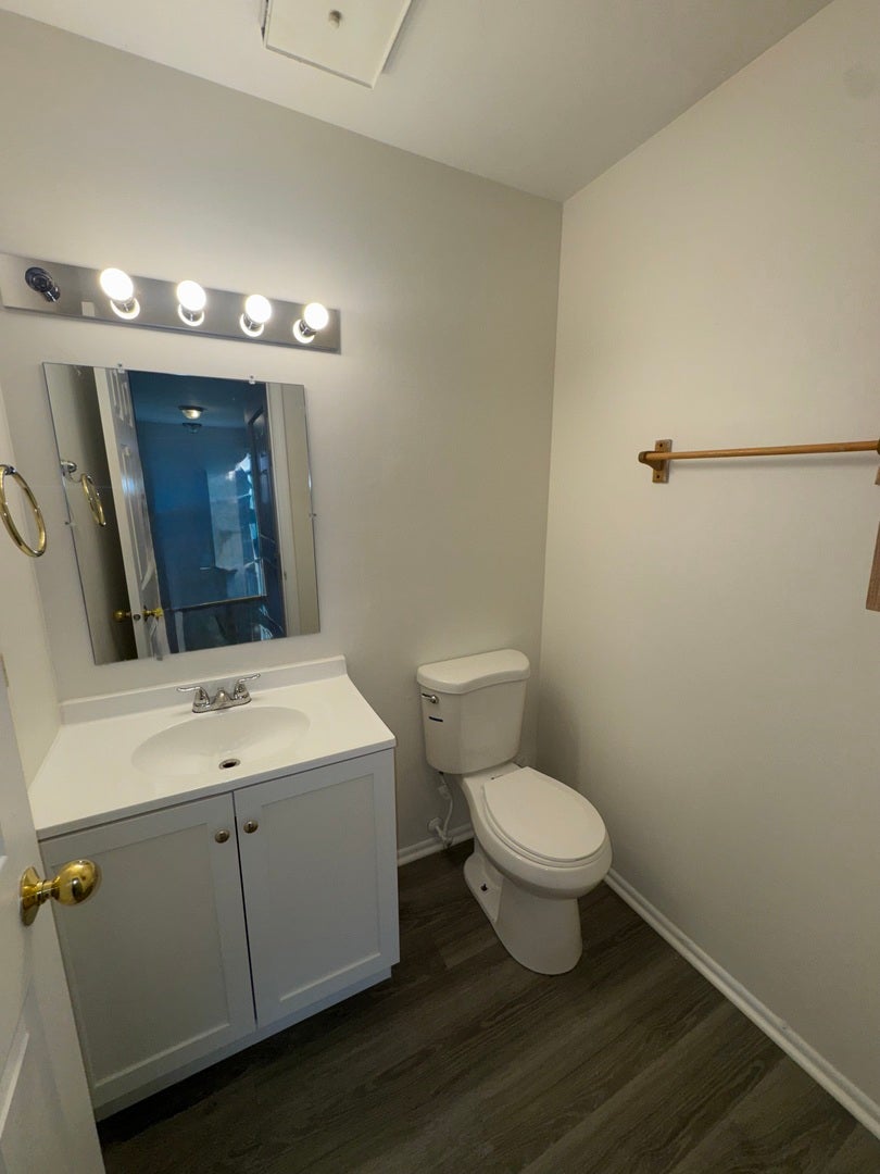 10G Fernwood Drive, #10G, Bolingbrook, IL 60440 10G Fernwood Drive, #10G, Bolingbrook, IL 60440
