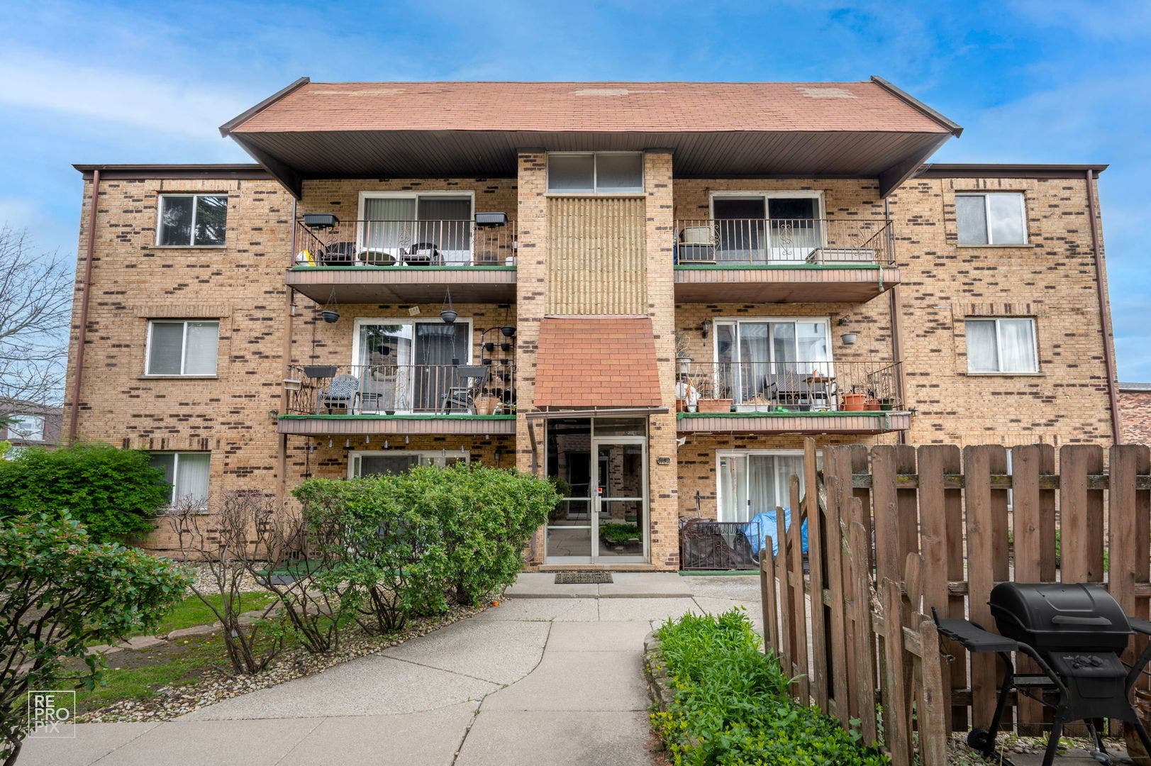 7109 Laverne Lane, #1A, Tinley Park, IL 60477