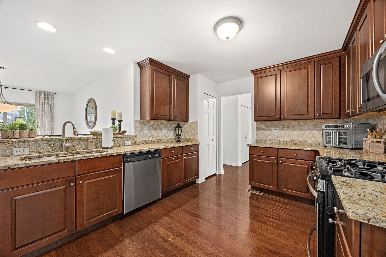 1108 Norley Avenue, Joliet, IL 60435 1108 Norley Avenue, Joliet, IL 60435