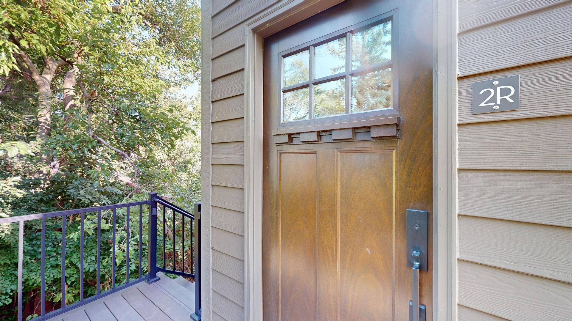 4941 Main Street, #2R, Downers Grove, IL 60515
