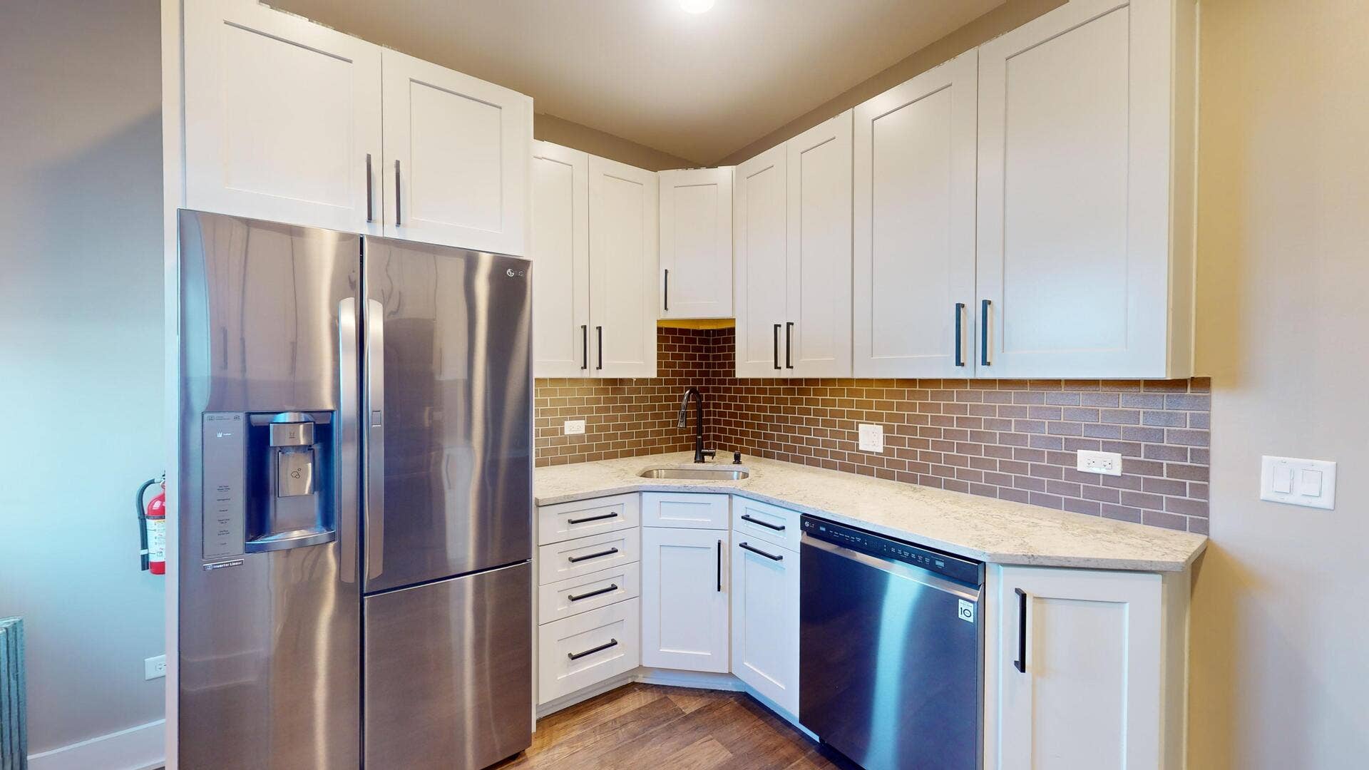 4941 Main Street, #2R, Downers Grove, IL 60515
