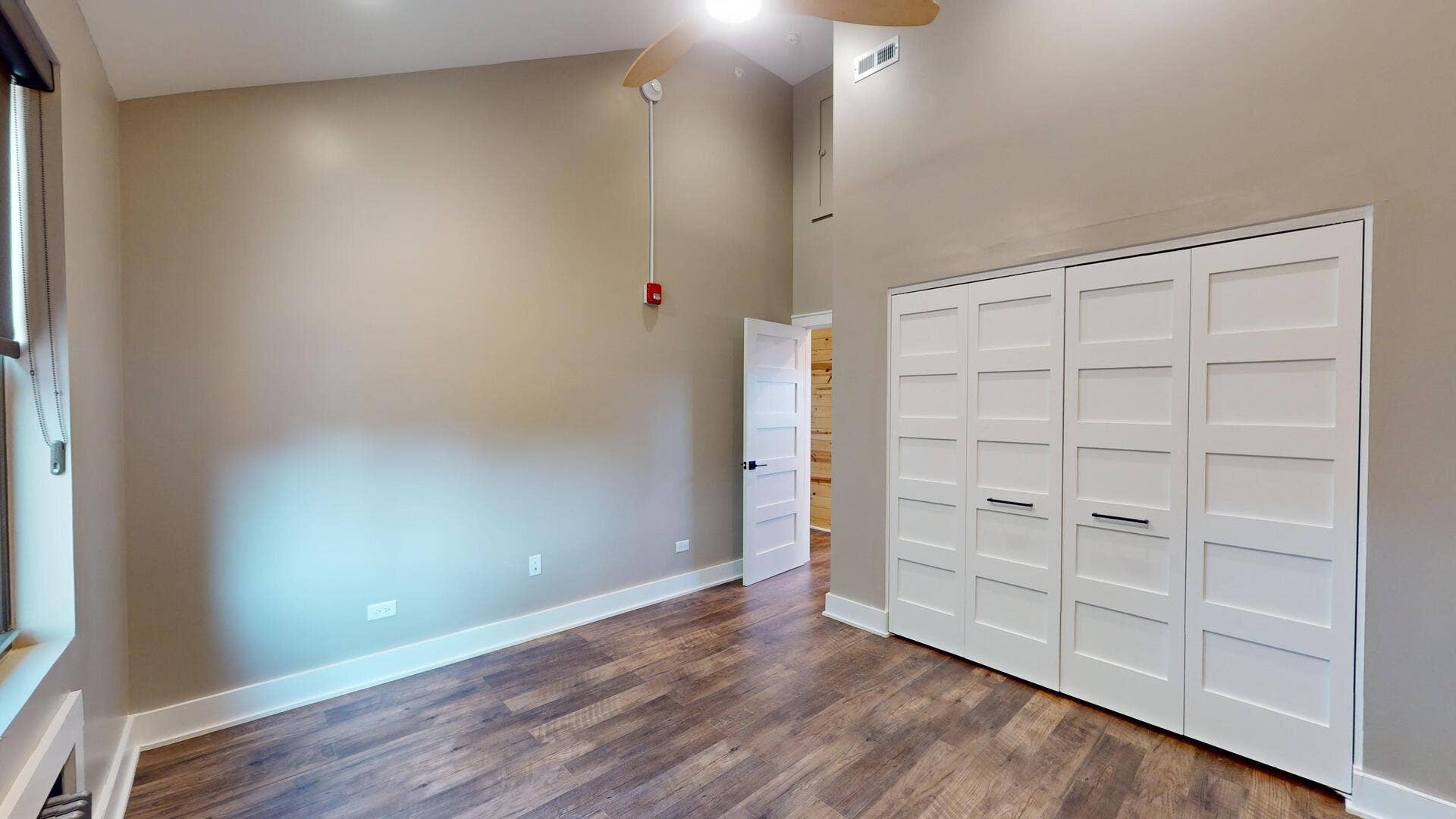 4941 Main Street, #2R, Downers Grove, IL 60515