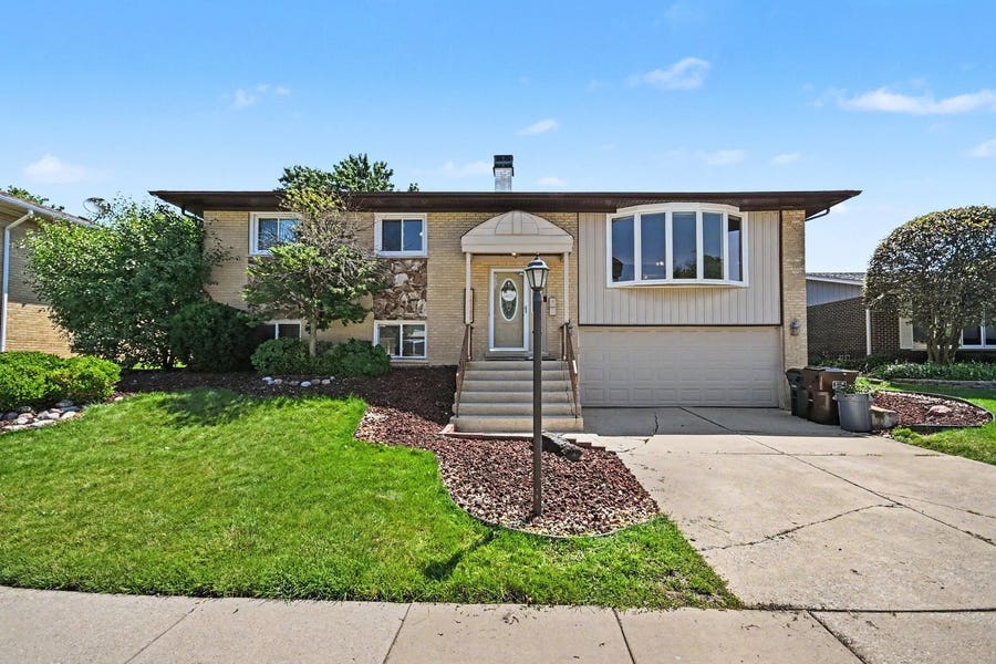 Property photo for 15329 Maple Drive, Oak Forest, IL
