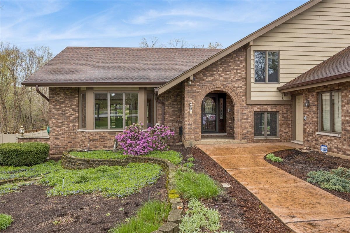 6037 Dunham Road, Downers Grove, IL 60516 6037 Dunham Road, Downers Grove, IL 60516