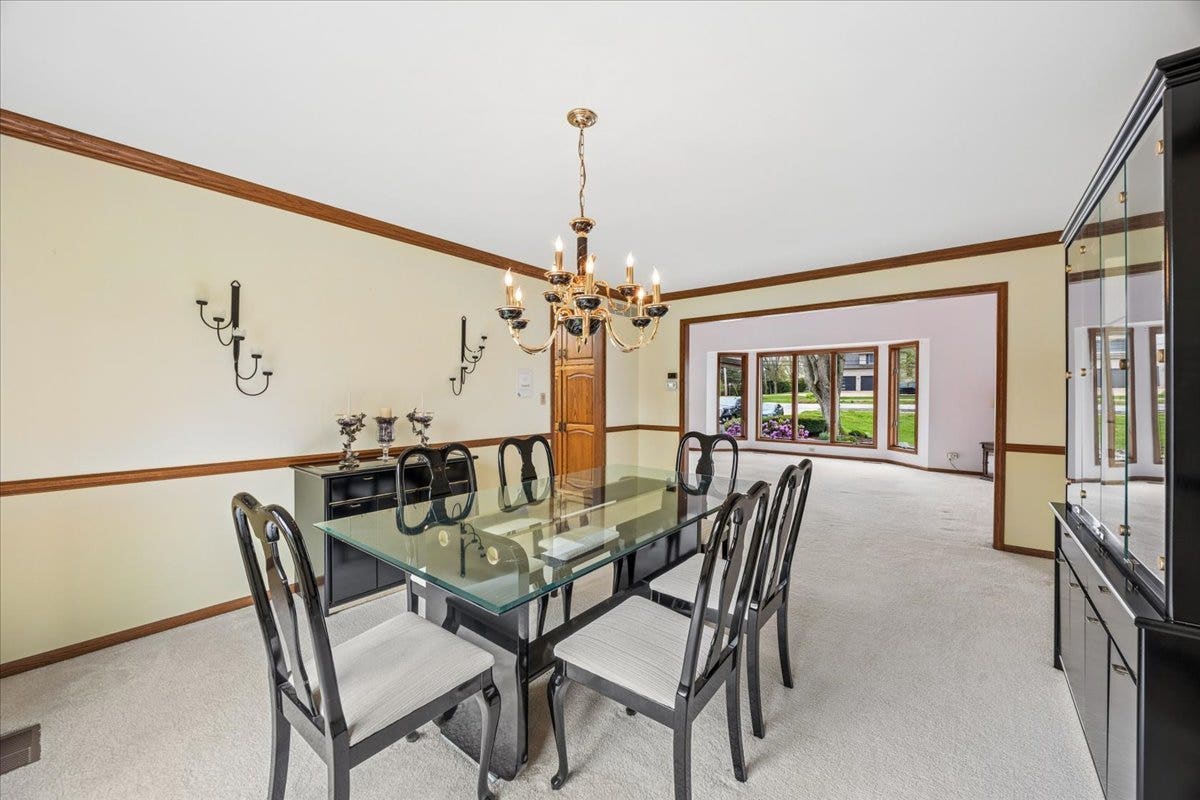 6037 Dunham Road, Downers Grove, IL 60516 6037 Dunham Road, Downers Grove, IL 60516