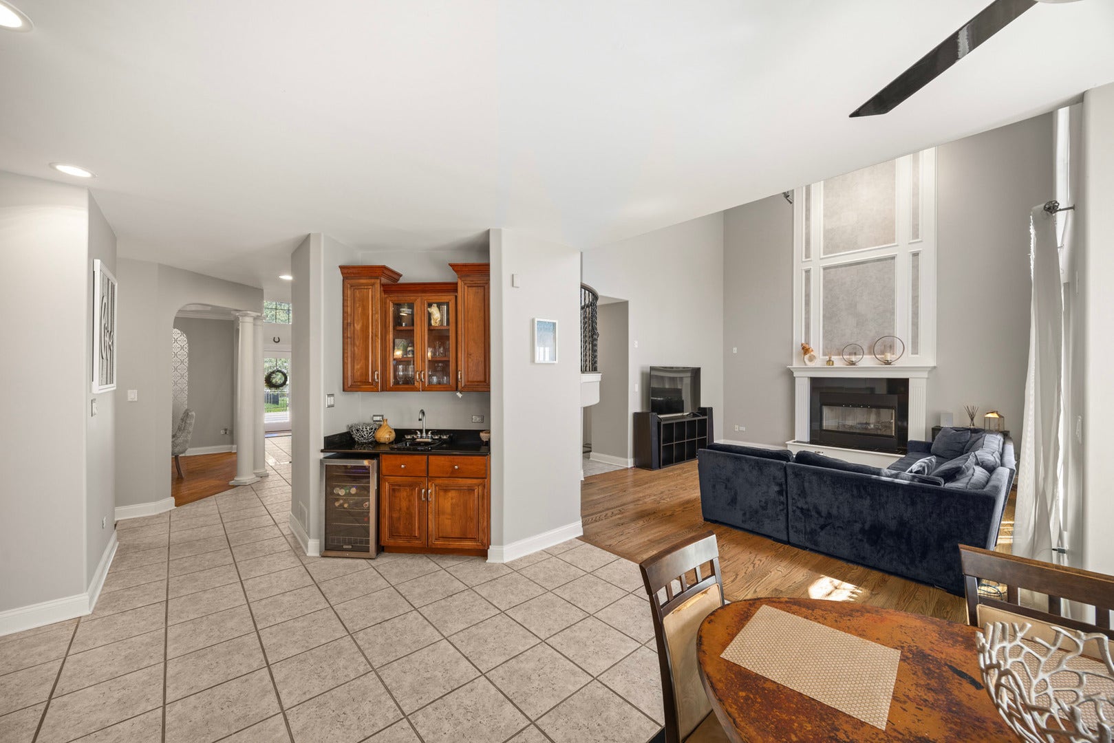 6 W Jayne Street, Lemont, IL 60439 6 W Jayne Street, Lemont, IL 60439