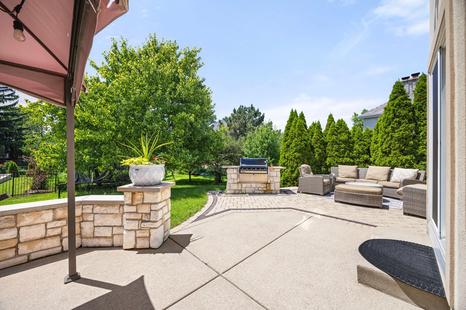 6 W Jayne Street, Lemont, IL 60439 6 W Jayne Street, Lemont, IL 60439