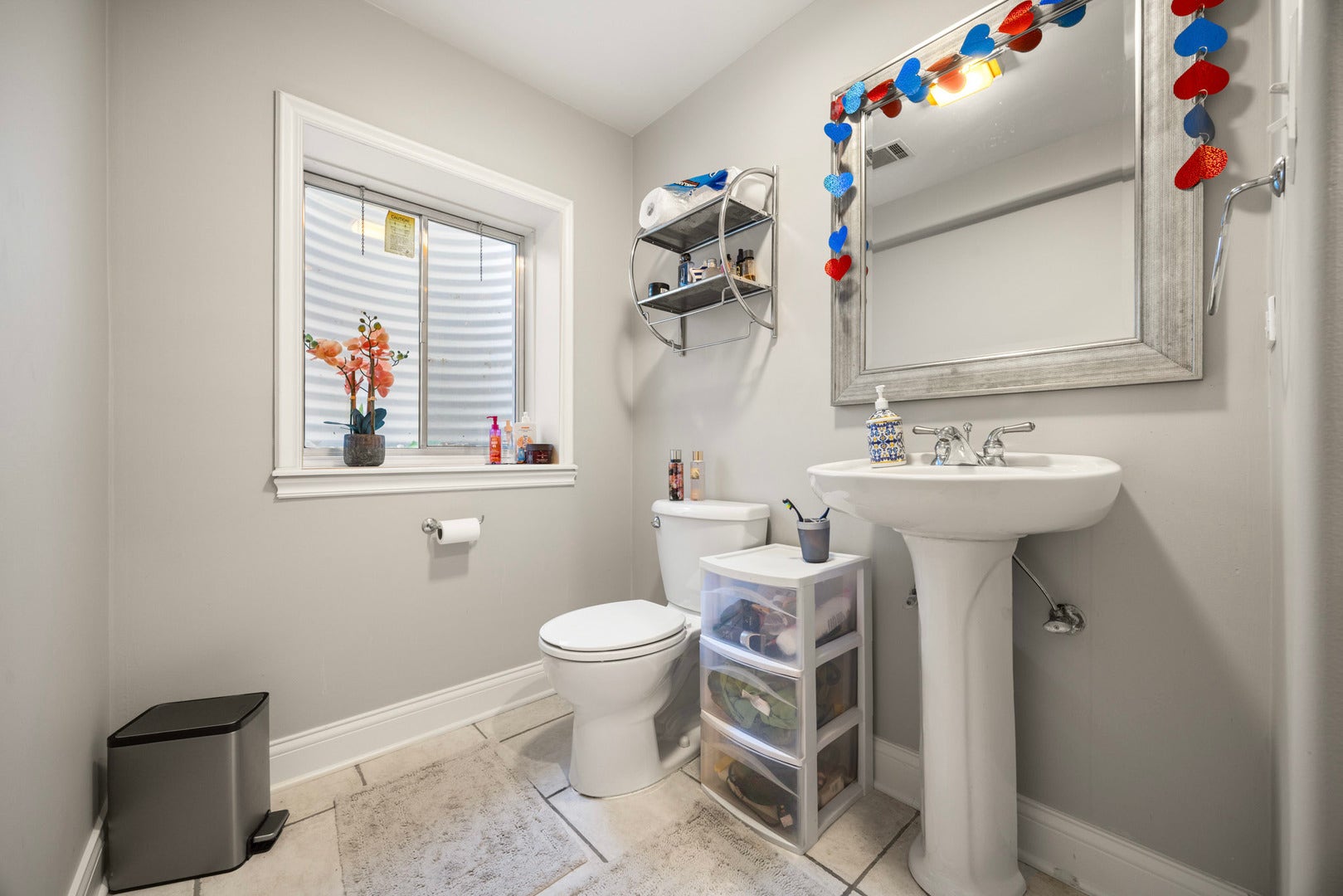 6 W Jayne Street, Lemont, IL 60439 6 W Jayne Street, Lemont, IL 60439