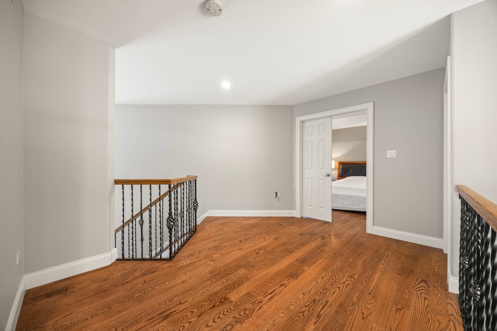6 W Jayne Street, Lemont, IL 60439 6 W Jayne Street, Lemont, IL 60439