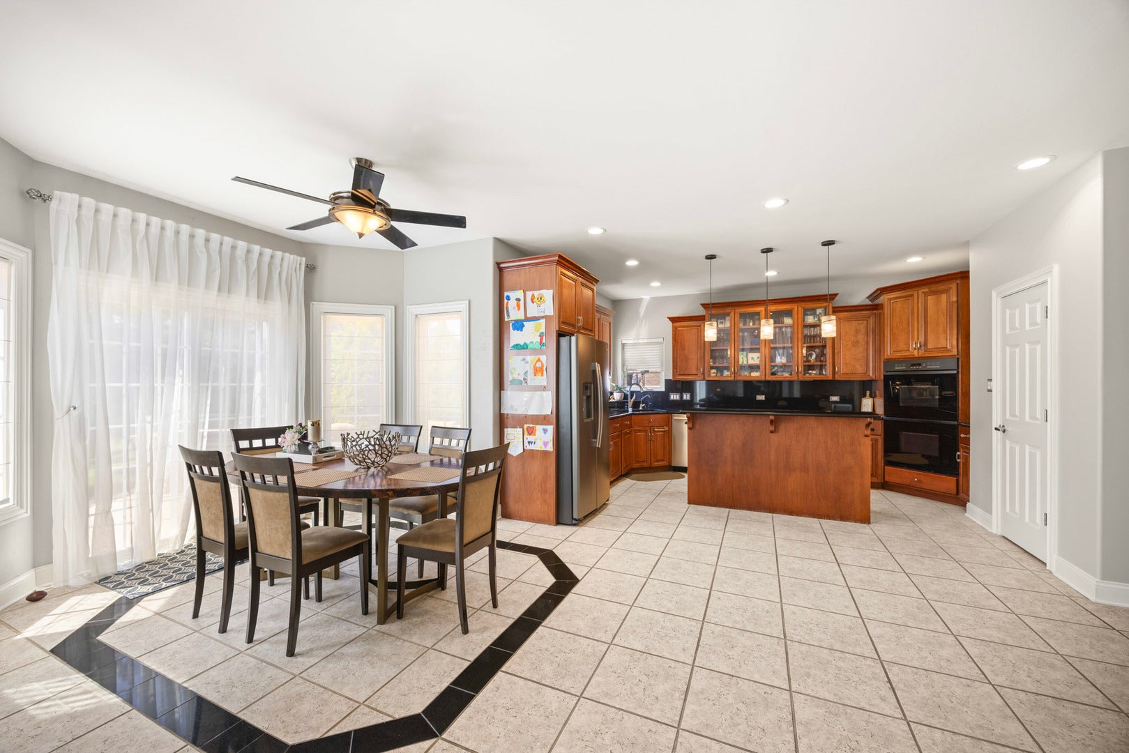 6 W Jayne Street, Lemont, IL 60439 6 W Jayne Street, Lemont, IL 60439