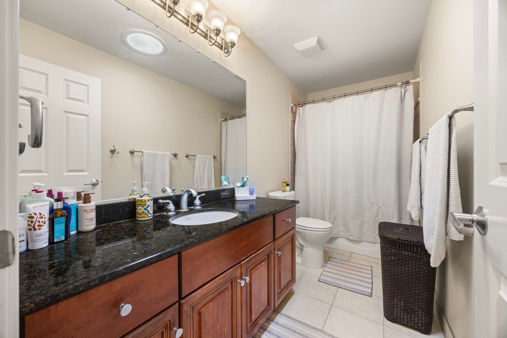 6 W Jayne Street, Lemont, IL 60439 6 W Jayne Street, Lemont, IL 60439