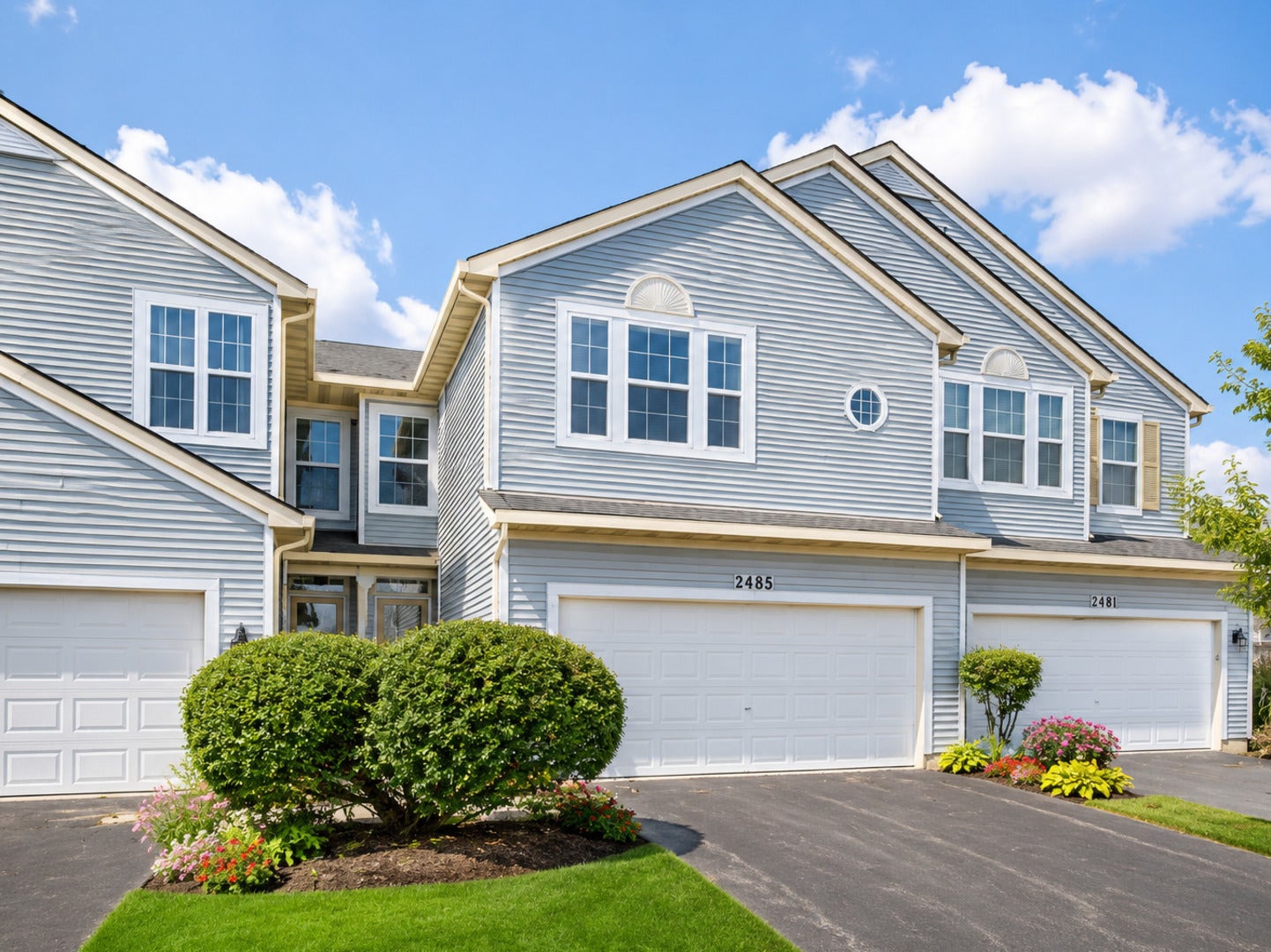2485 Reflections Drive, Aurora, IL 60502 2485 Reflections Drive, Aurora, IL 60502