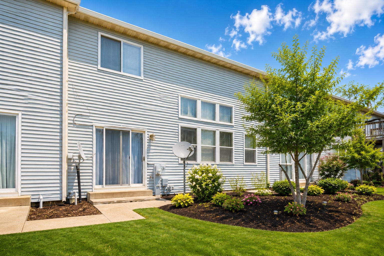 2485 Reflections Drive, Aurora, IL 60502 2485 Reflections Drive, Aurora, IL 60502