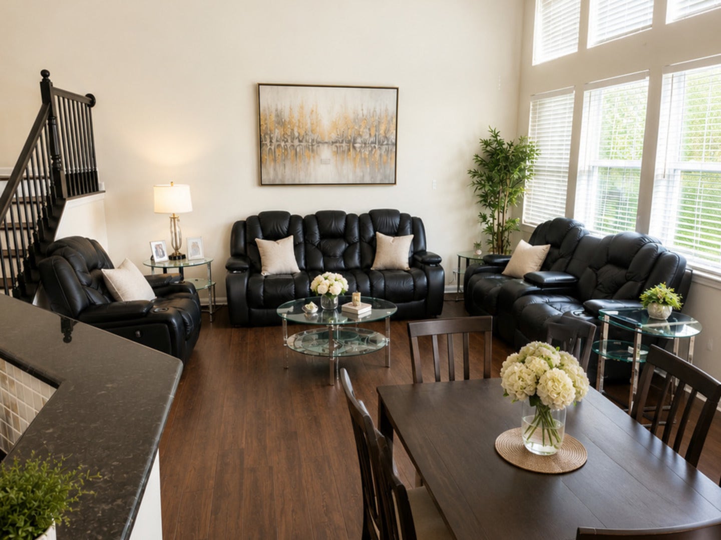 2485 Reflections Drive, Aurora, IL 60502 Living Room