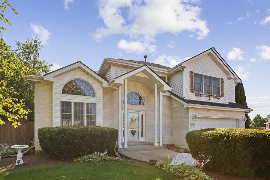 Property photo for 524 Glenn Drive, New Lenox, IL