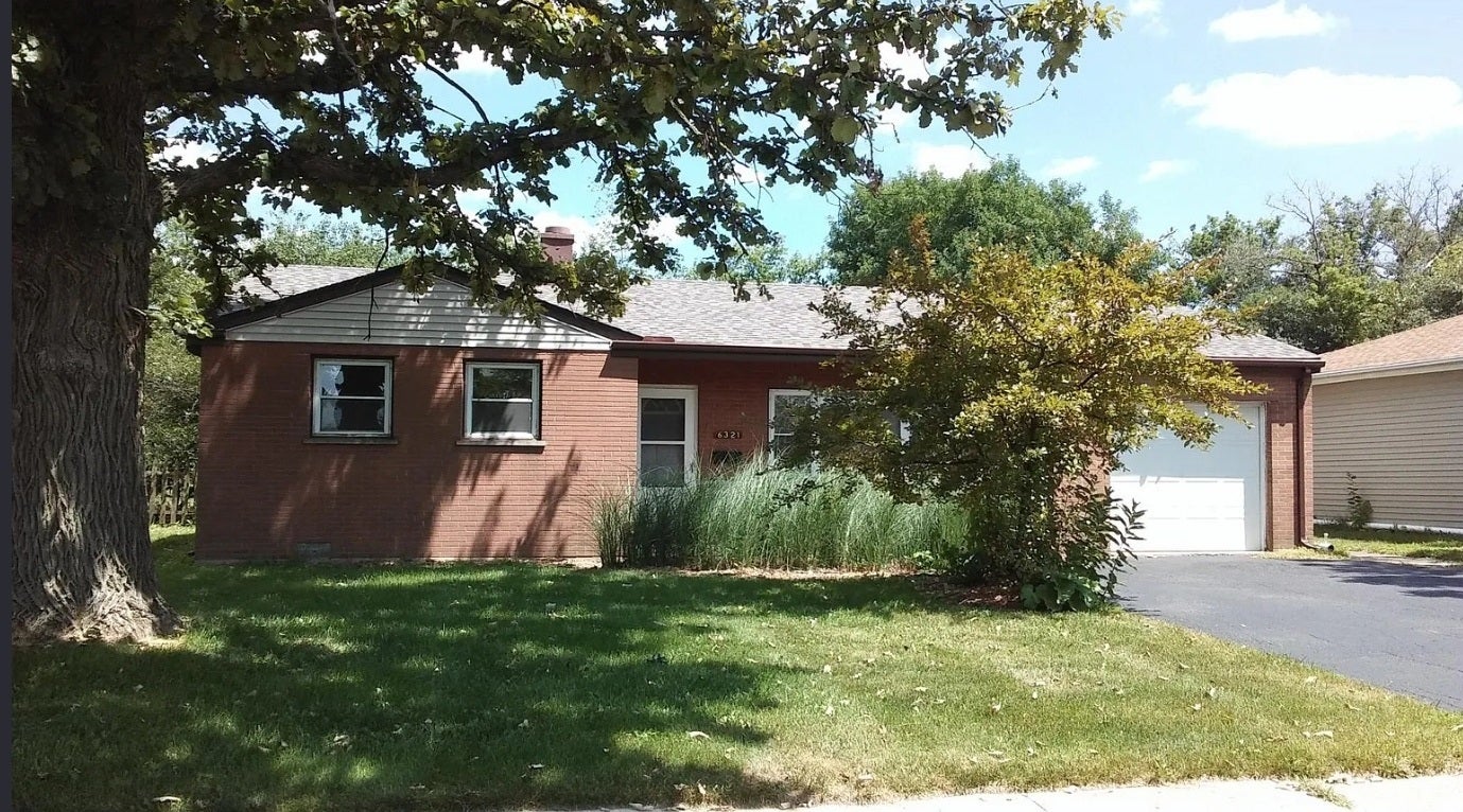 6321 Dunham Road, Downers Grove, IL 60516 6321 Dunham Road, Downers Grove, IL 60516