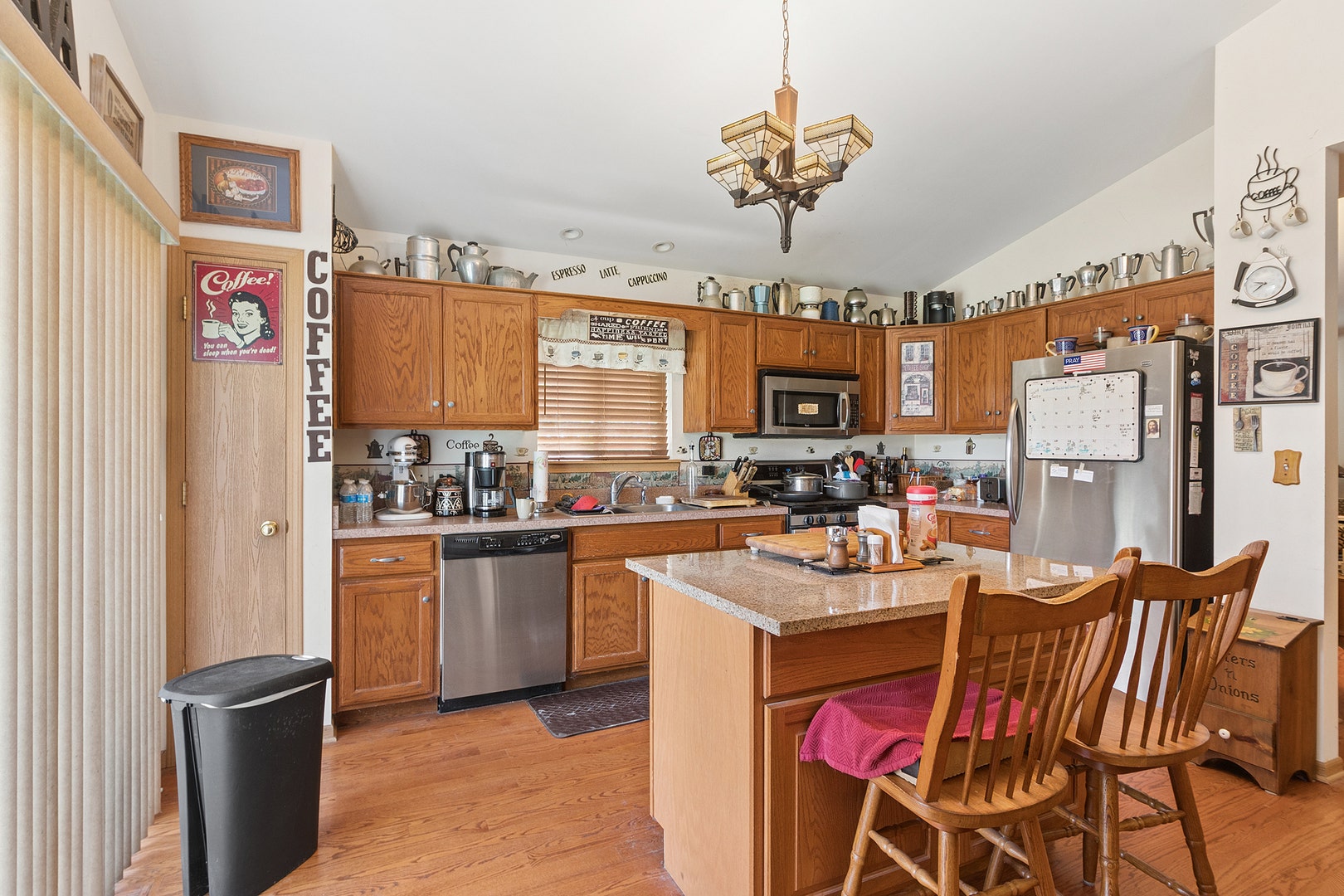 25426 Barrow Road, Manhattan, IL 60442 25426 Barrow Road, Manhattan, IL 60442