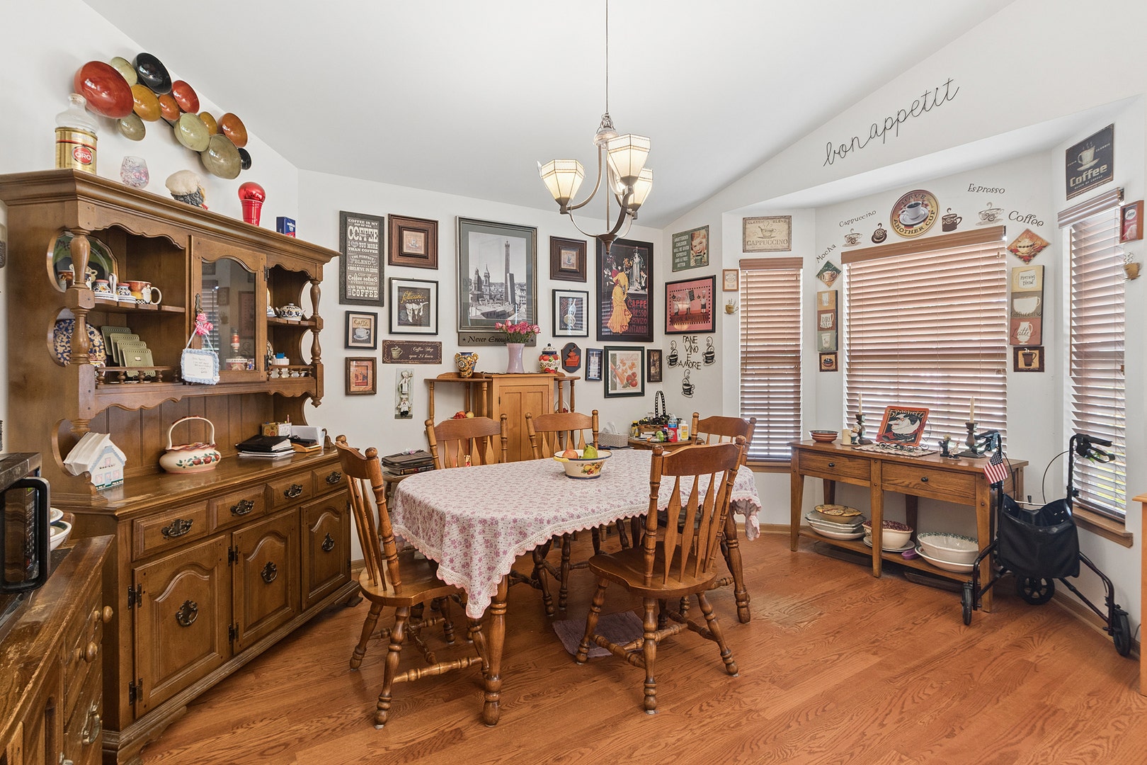 25426 Barrow Road, Manhattan, IL 60442 25426 Barrow Road, Manhattan, IL 60442
